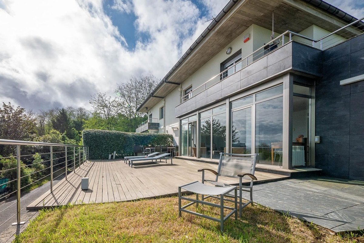 Ocean view villa San Sebastian gallery image 3