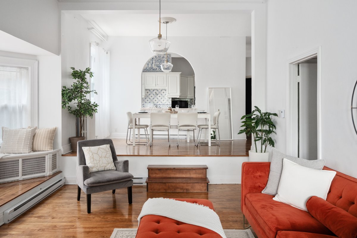 Beautiful 3 Bedroom Apartment – Downtown Montreal