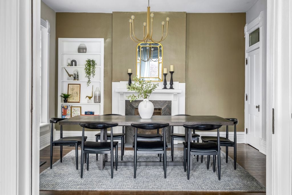 Luxe 4BR w/ Chef Kitchen | Walk to OSU + Downtown gallery image 4