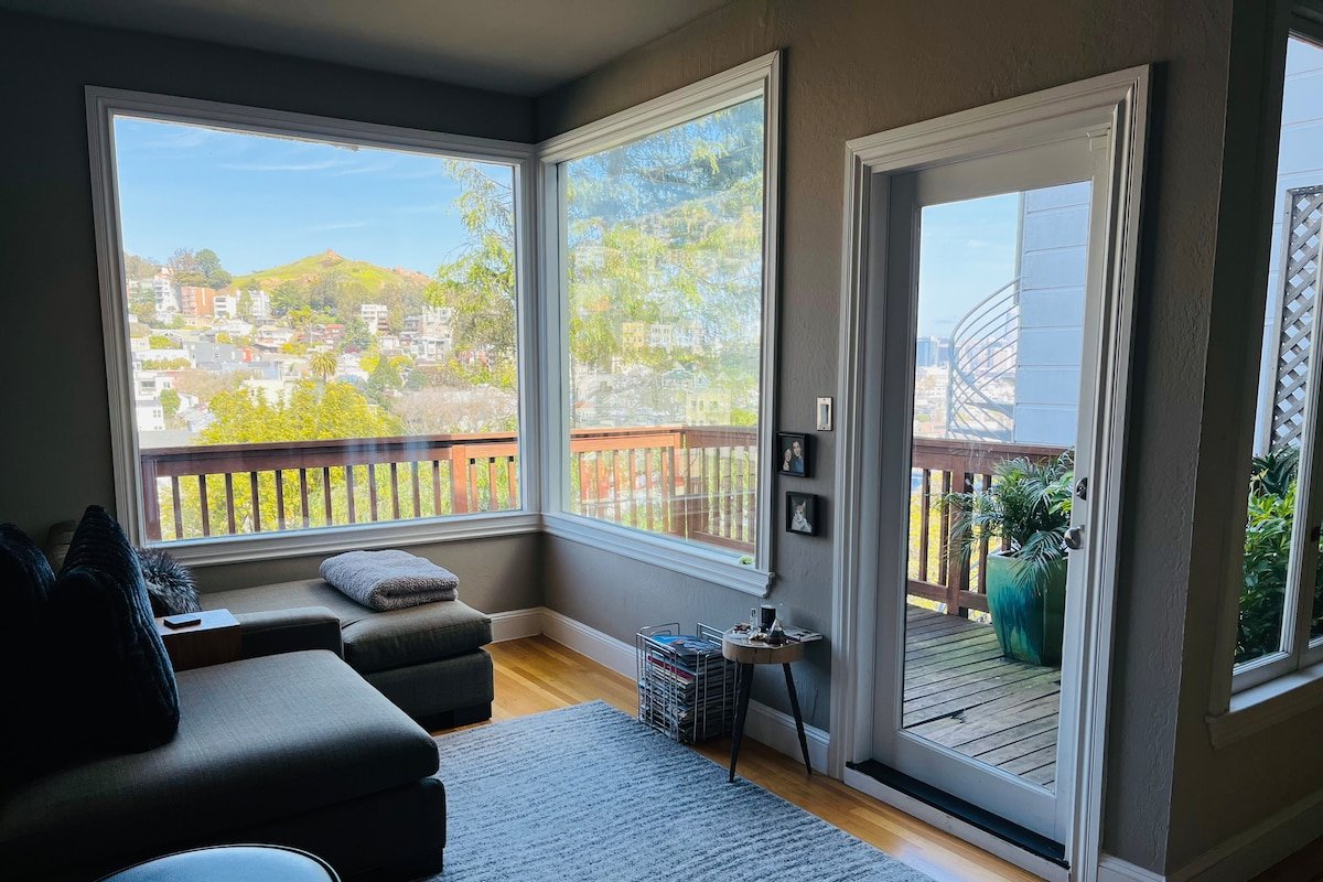 Panoramic views! Best Location! gallery image 5