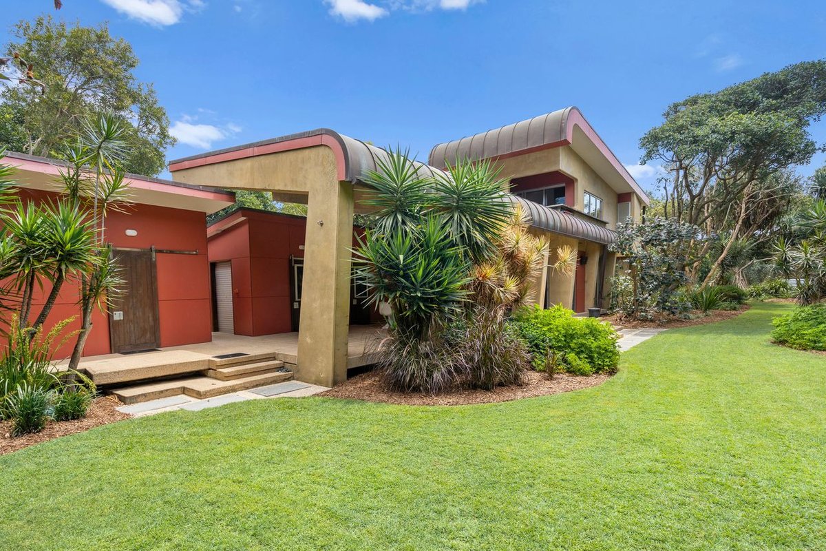 Beachside Bungalow Casuarina