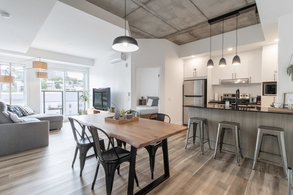 Panorama Penthouse: Free Parking, Roof Top, Gym gallery image 5