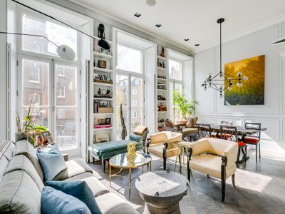 Stunning Two Bedroom Kensington/ Earl’s Court Flat