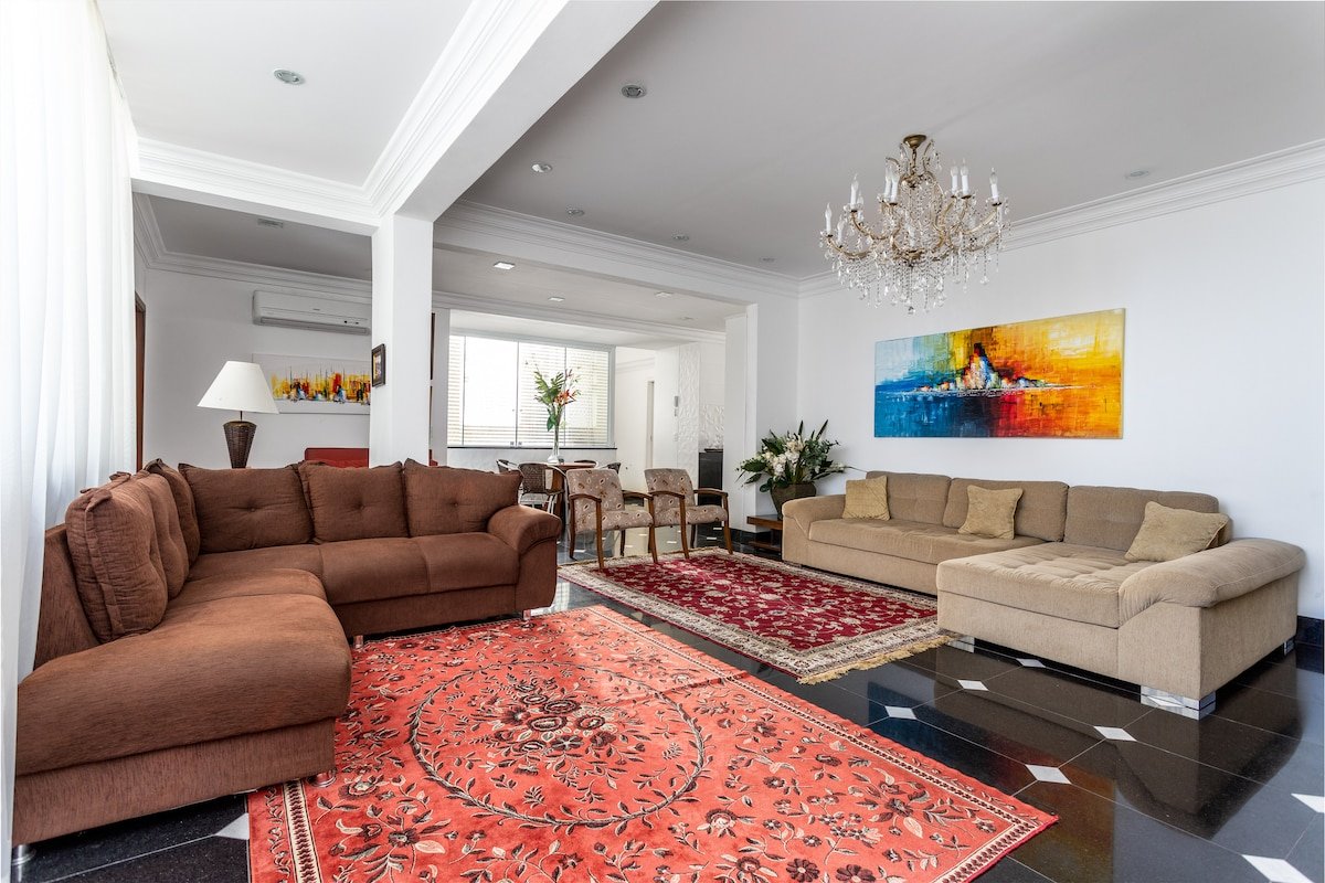 Cinco qtos na Praia de Copacabana gallery image 2