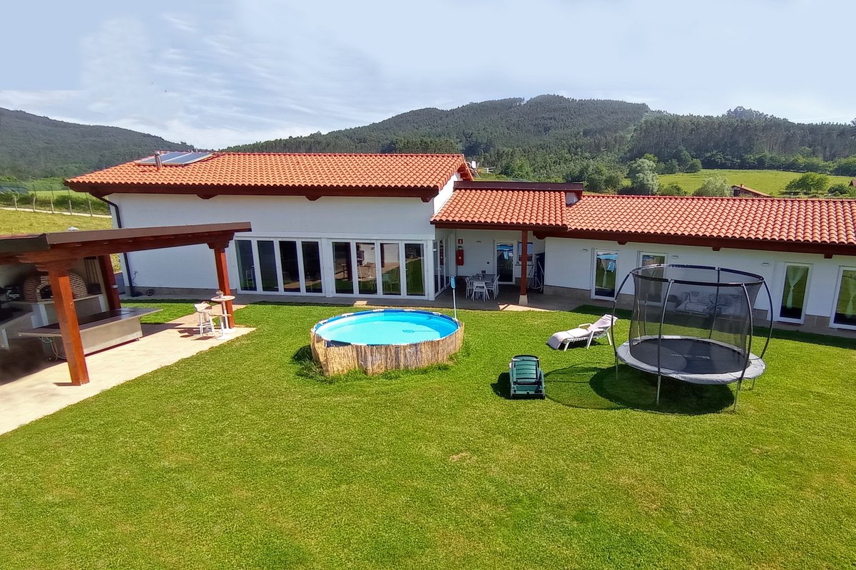 Casa rural entre el mar y la montaña