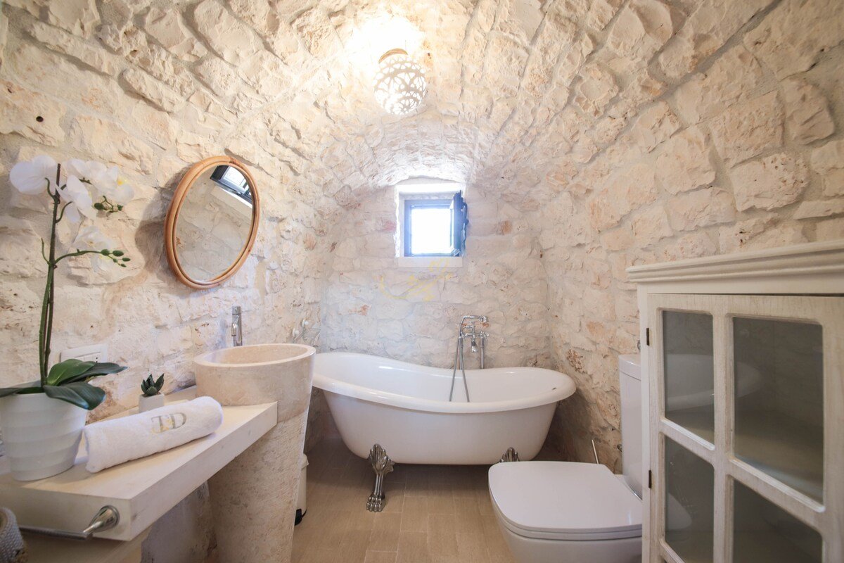 TD Trulli della Lama Private Trulli with Pool gallery image 4