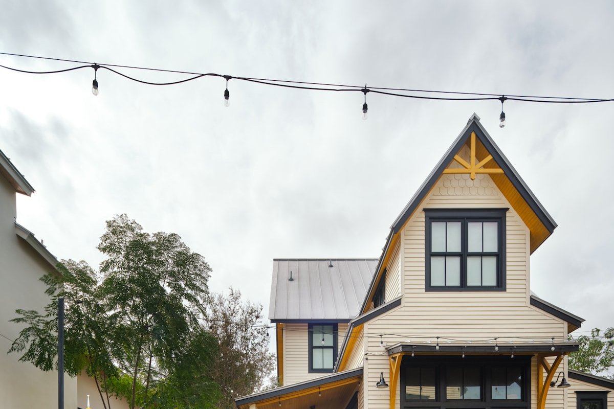 Capitol House gallery image 2