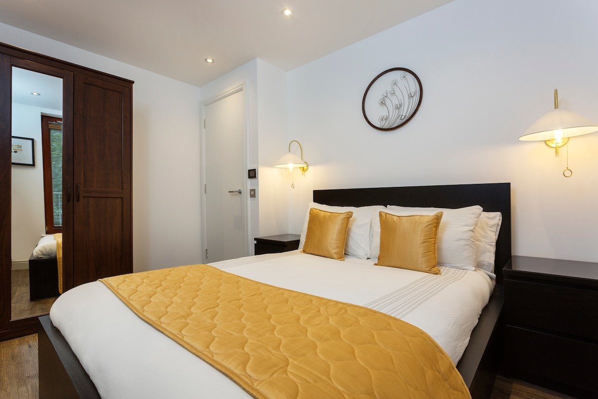 Stylish 3 bedroom apartment in Aldgate (Zone1) gallery image 4