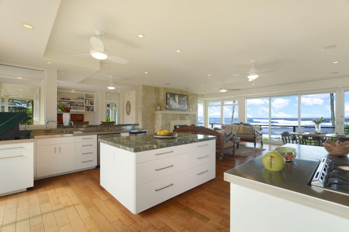 Beachfront Luxury Dream House with A/C & Gym! gallery image 5