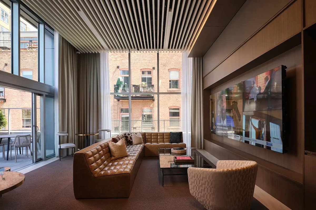 Level -Beautifully Located Two Bedroom Suite gallery image 4