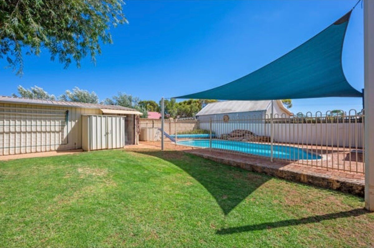 Red Earth Hideaway in Lamington gallery image 4