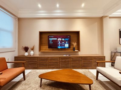 Amplo no Baixo Leblon perto da praia / BestHostRio