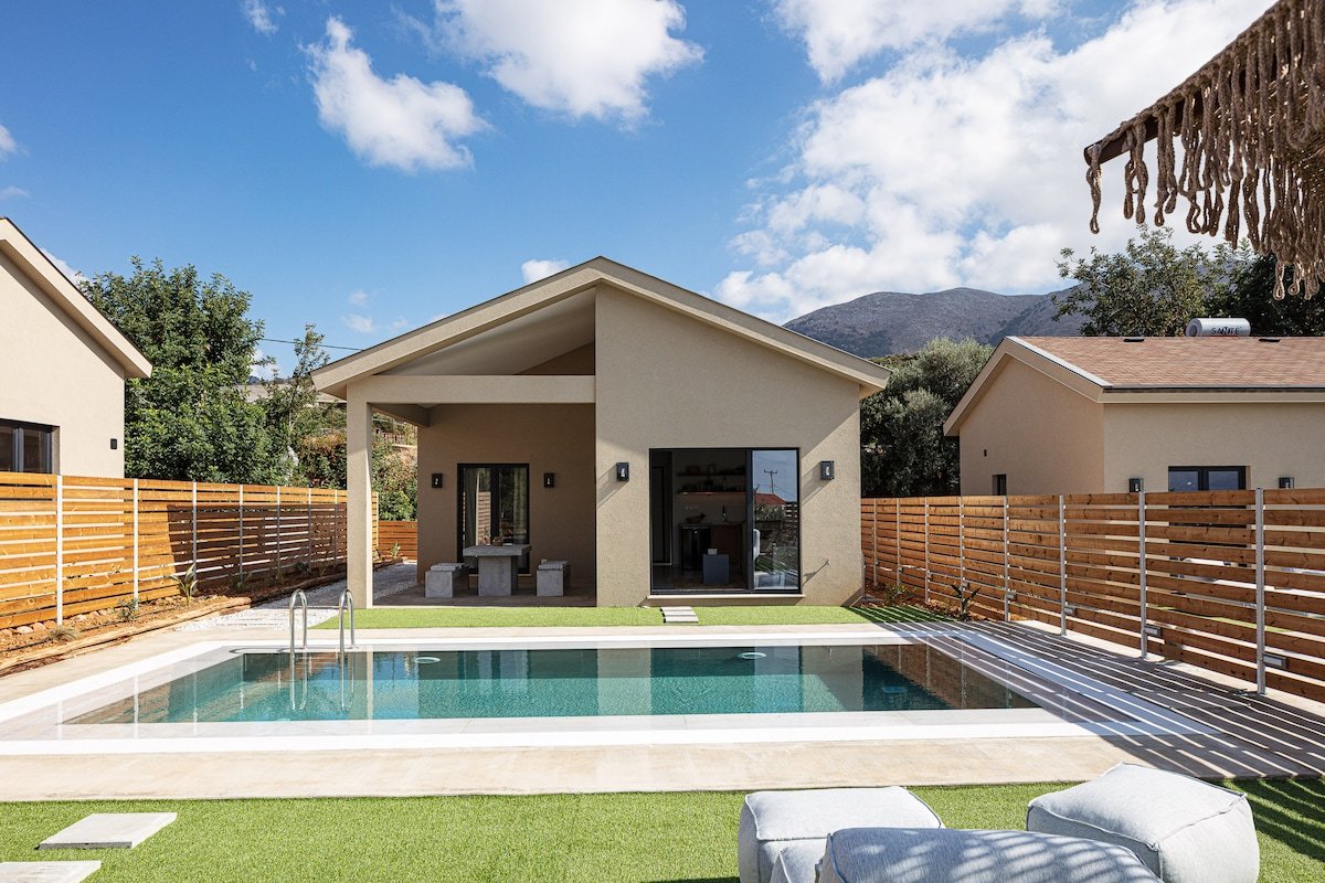 Carob Villa II, a Luxury Hideaway Private Pool gallery image 3