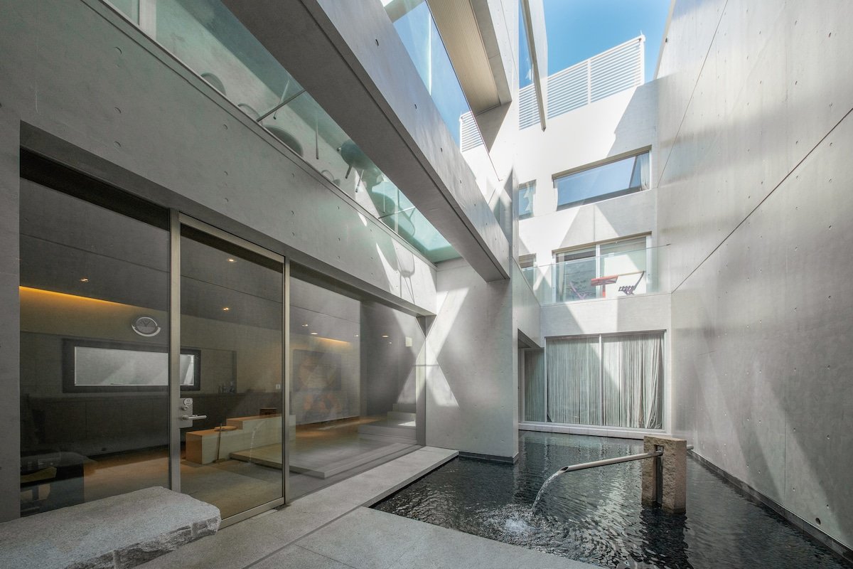 Tokyo Tower View｜500㎡ Designer Villa w/ Sauna gallery image 4