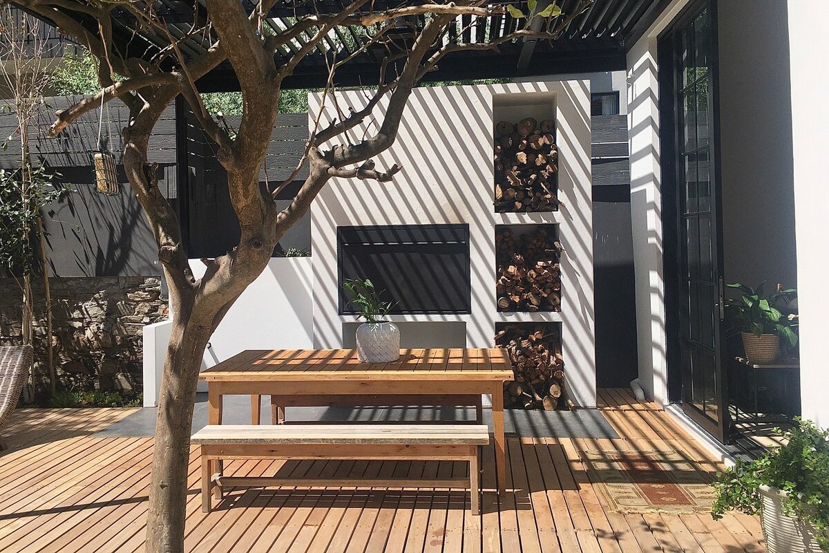 Oasis off trendy Kloof Street gallery image 2