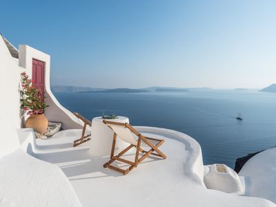 Unique Architecture, the Sculptor’s by Cycladica