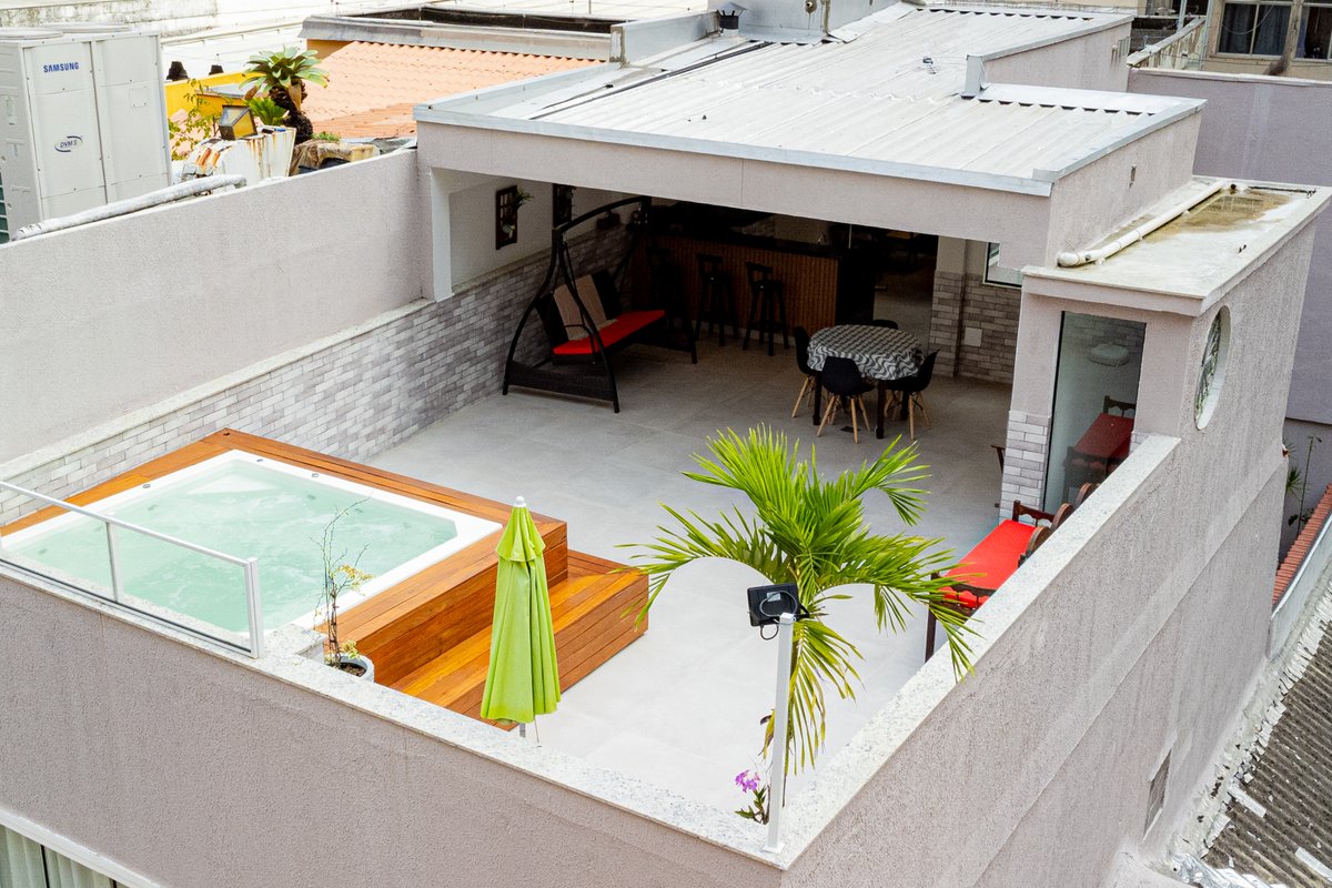 Casa em Copa- 7 Quartos – Jacuzzi