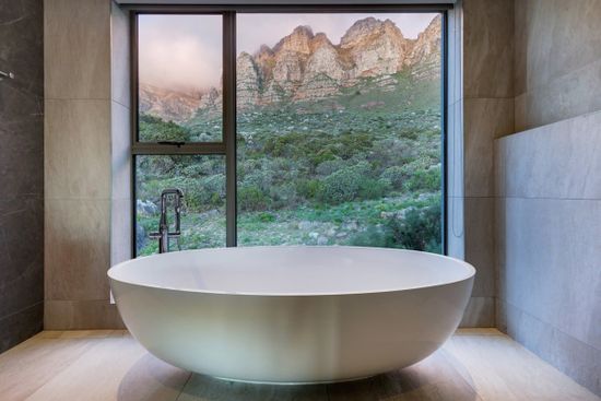 Photo 4 of The Views accommodation in Camps Bay, Cape Town with 4 bedrooms and 4 bathrooms