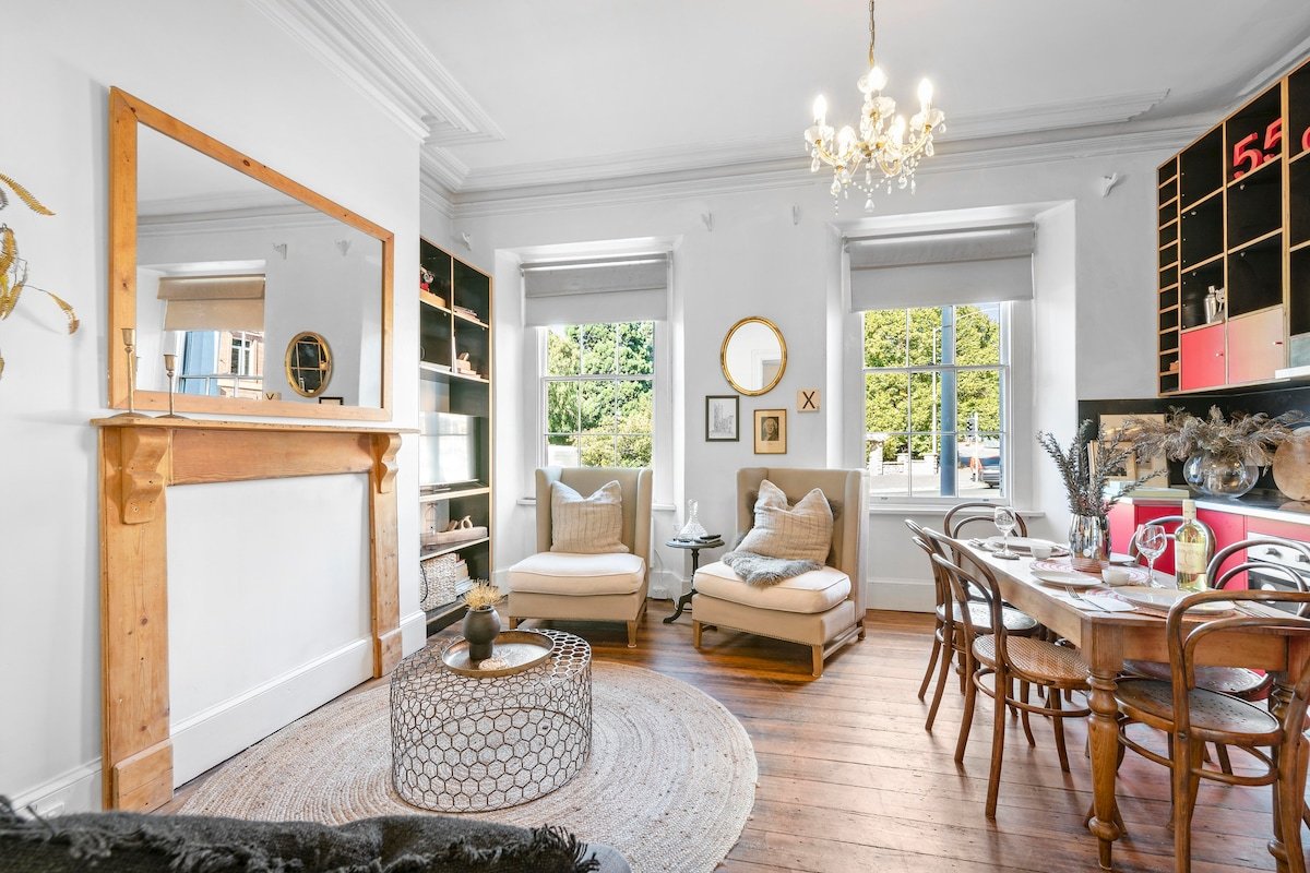 55 DAVEY Townhouse 1 Salamanca on your doorstep gallery image 2