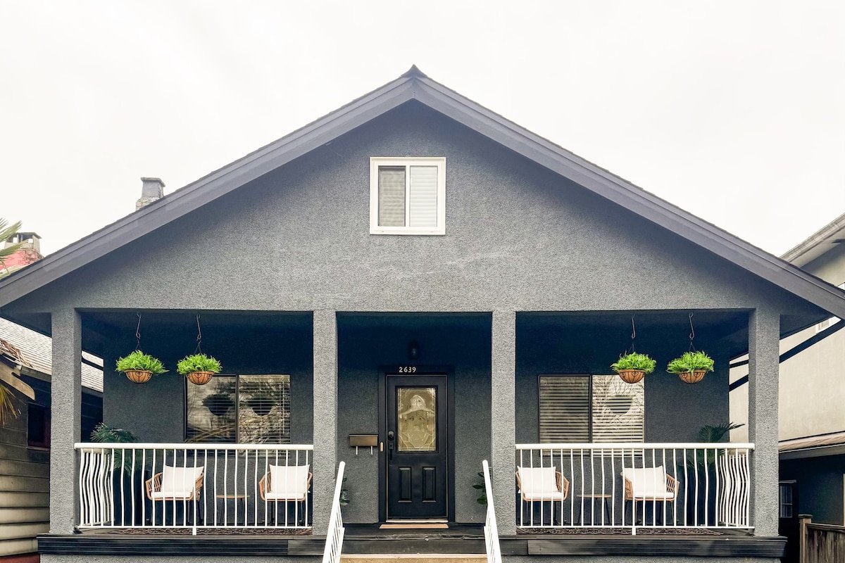 Charming Vancouver Retreat gallery image 3