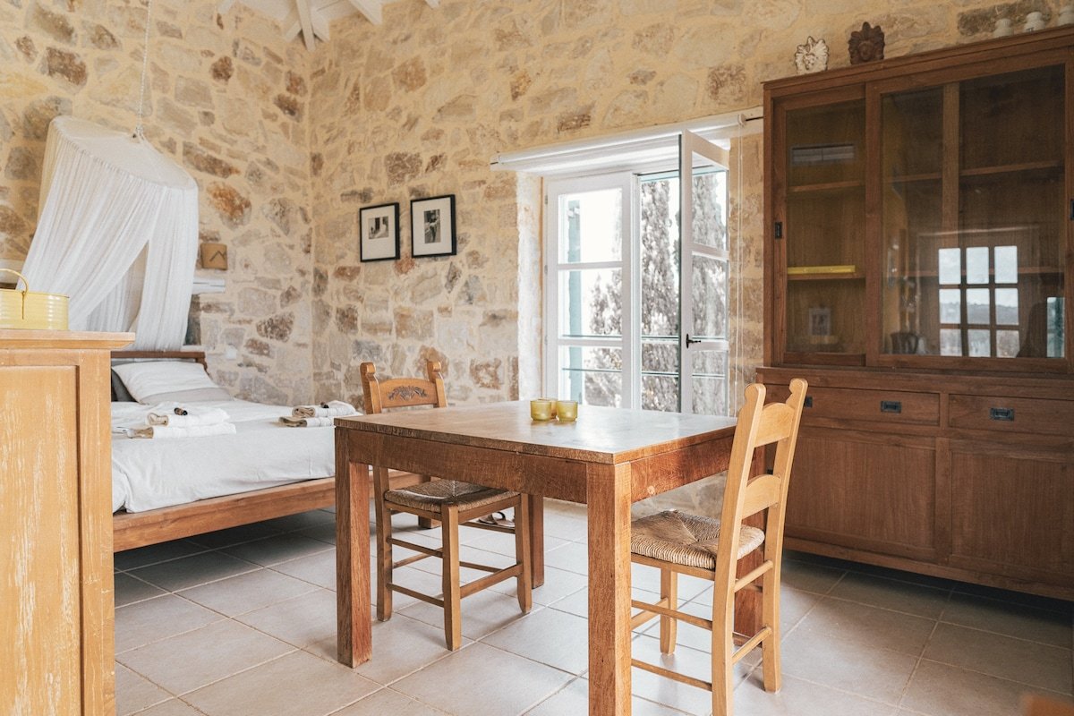 The 5 Seasons | 4 Studios gallery image 5