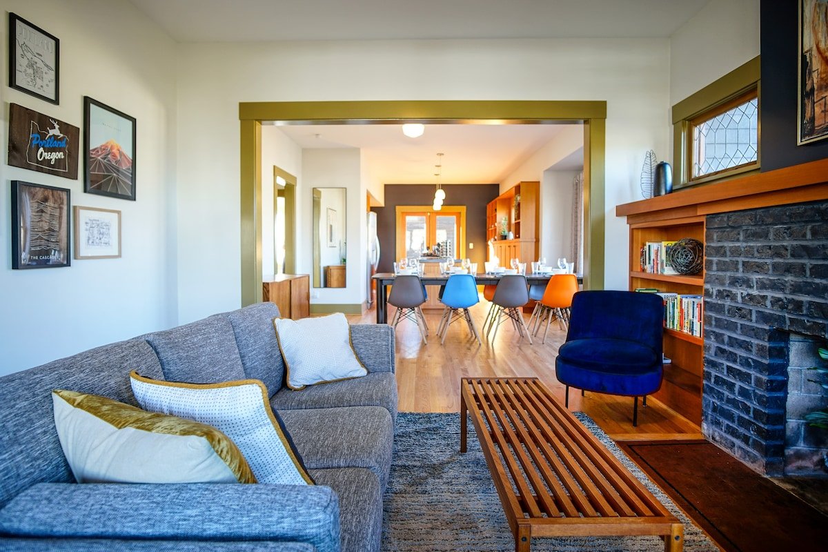 King Beds! Portland Theme, Unique Luxury Craftsman gallery image 3