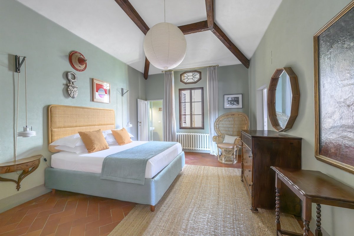 Santa Croce One_Three gallery image 3