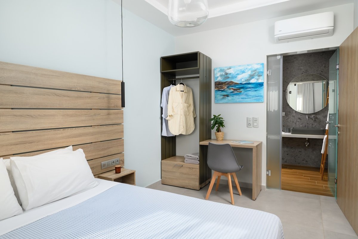 Anasa Luxury Seafront Villa with Heatable Pool gallery image 5