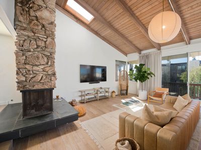 Stylish Beach House*Ocean Views*Parking*Beach Gear