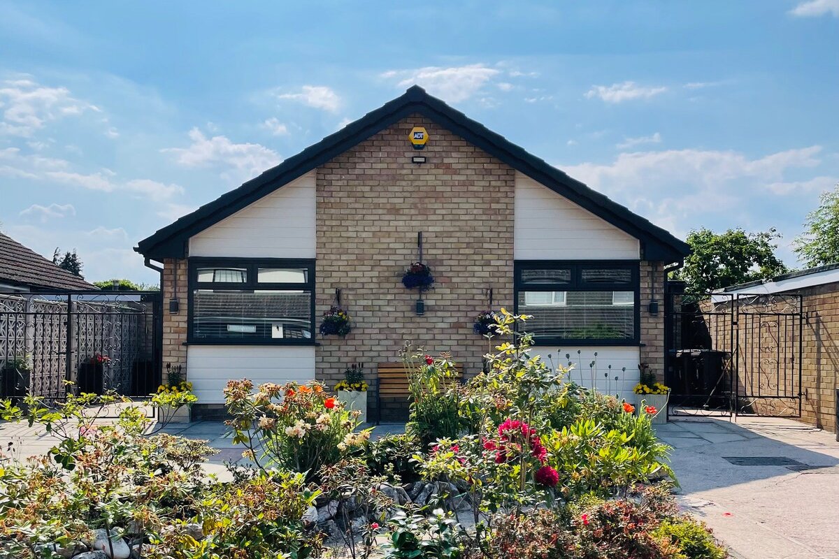 Luxury 4 Bedroom Holiday Home gallery image 4