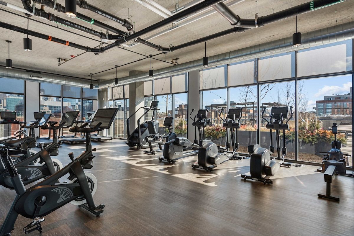 Exclusive Group Getaway in Vibrant West Loop gallery image 5