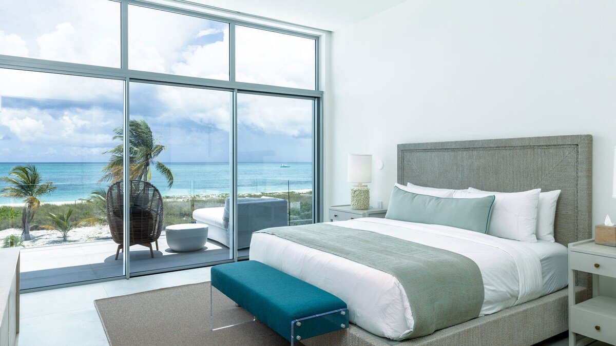 Bliss Villa Two – The Ultimate Grace Bay Living gallery image 4