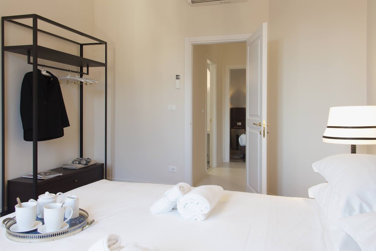 Dianora penthouse with Uffizi Gallery Duomo views gallery image 5