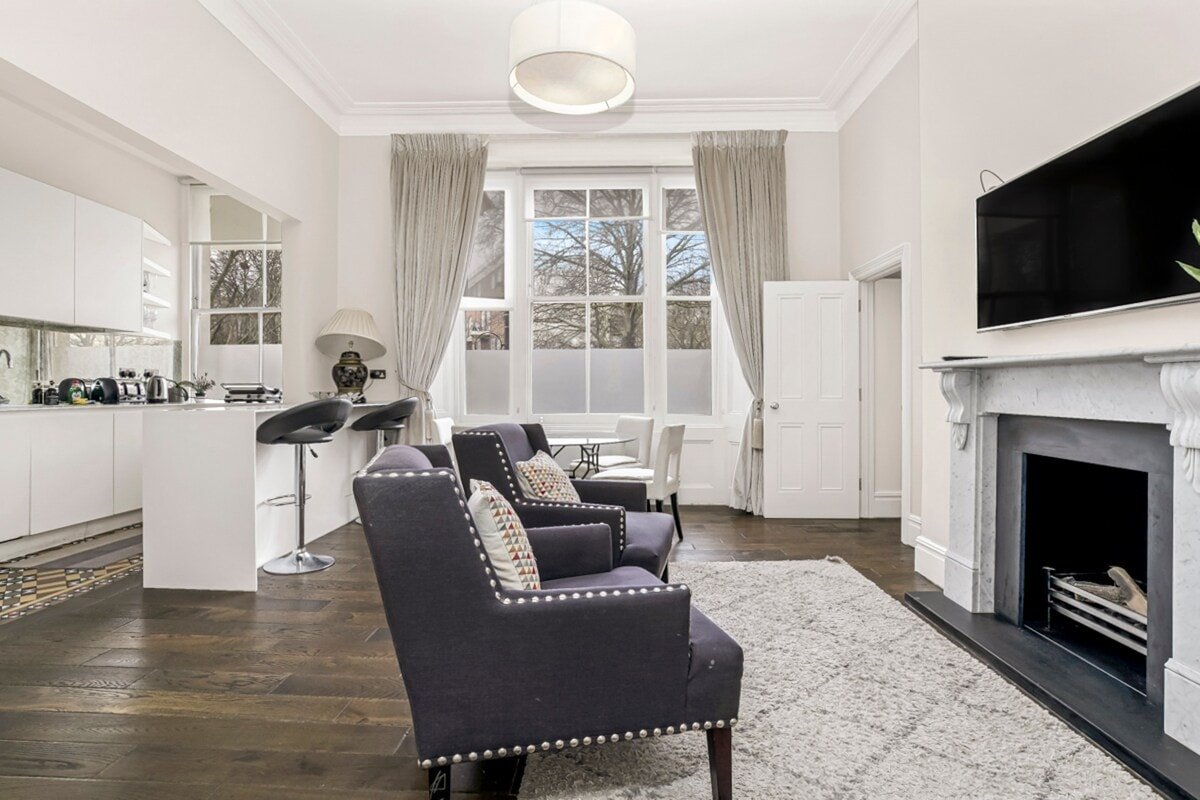 Stunning 3 Bed Apartment | Paddington gallery image 2