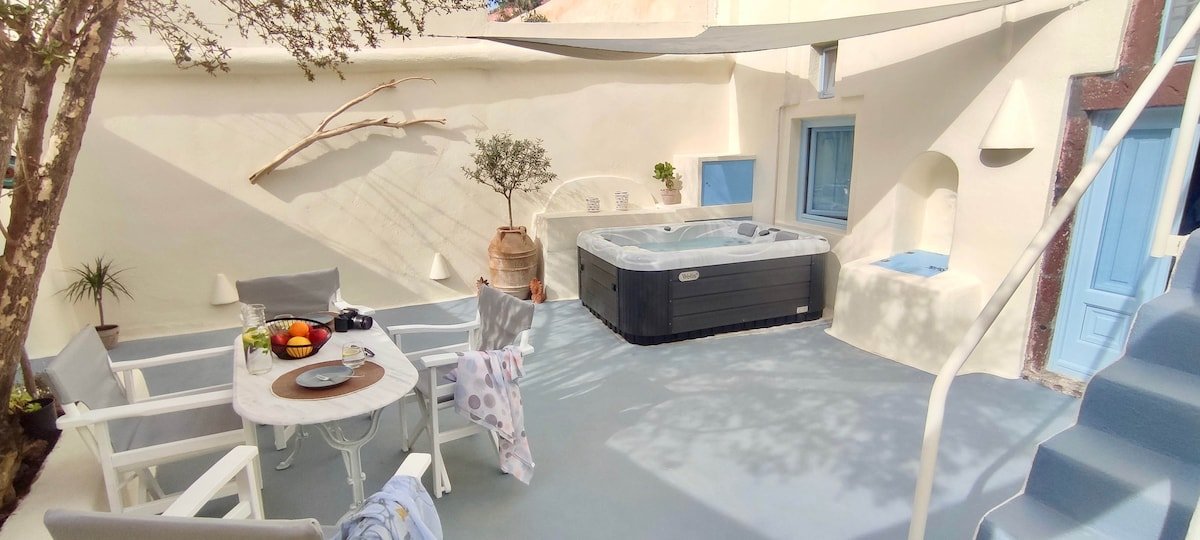 The Cave Complex by A Terre Caves & Villas gallery image 2