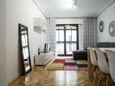 Madrid City Center w/Garage: Big & Comfy, 2 baths