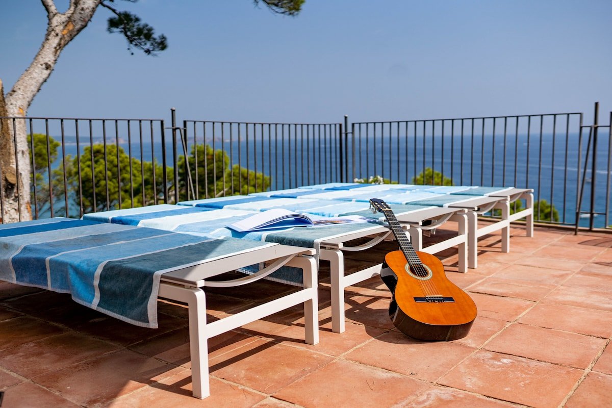 Villa Illa Roja gallery image 5