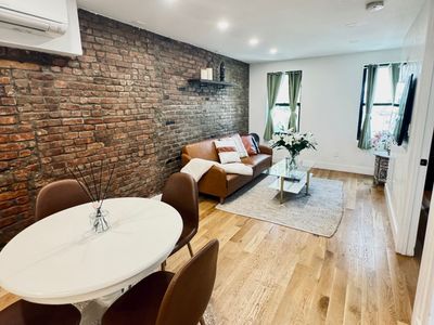 Modern Elegance Meets Comfort 2 Bedrooms- 2 Baths