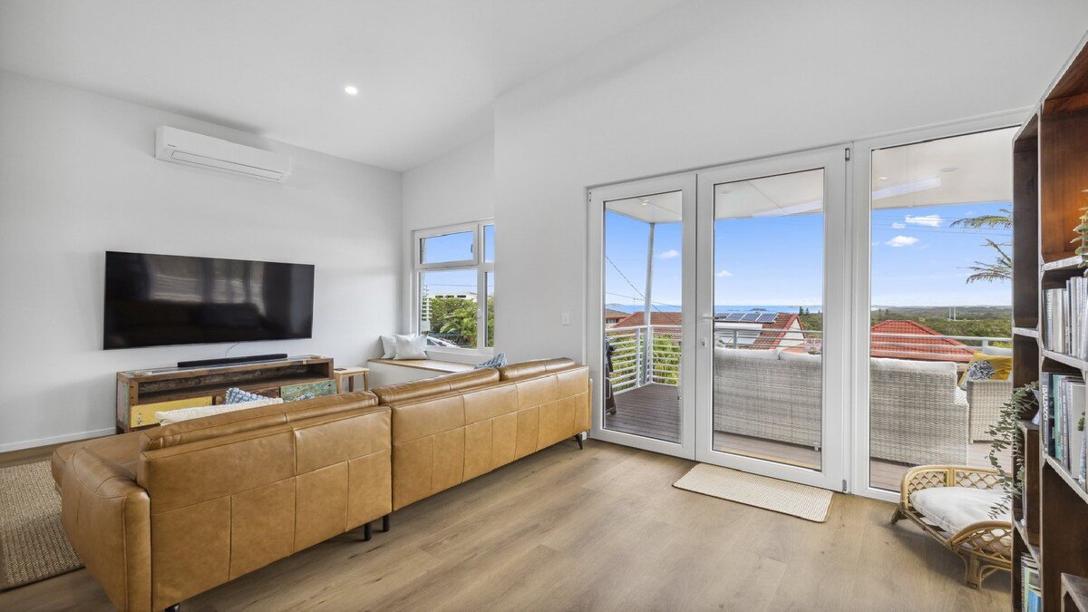 Sea and Sky gallery image 4