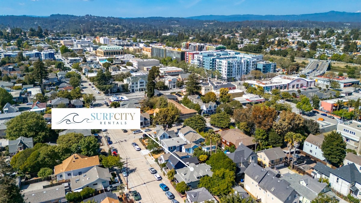 Large 6+BD Downtown House Walk to Beach Boardwalk gallery image 5