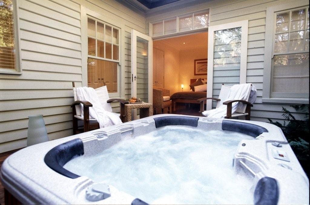 LOCHIEL ORIGINAL COTTAGE (8 PERSON) gallery image 2