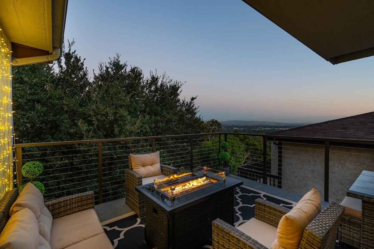 Make Memories Fireside! Views! 5 Min. to Hiking gallery image 2