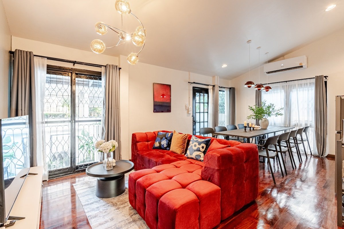 Spacious Pool villa 6 min walk to MRT,Chatuchack gallery image 3