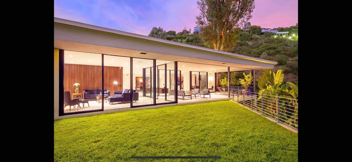 Private Bel Air Estate w/ Luxury Pool gallery image 4