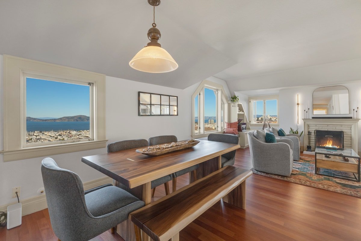 Stunning Central Pac Height Penthouse Unit gallery image 4