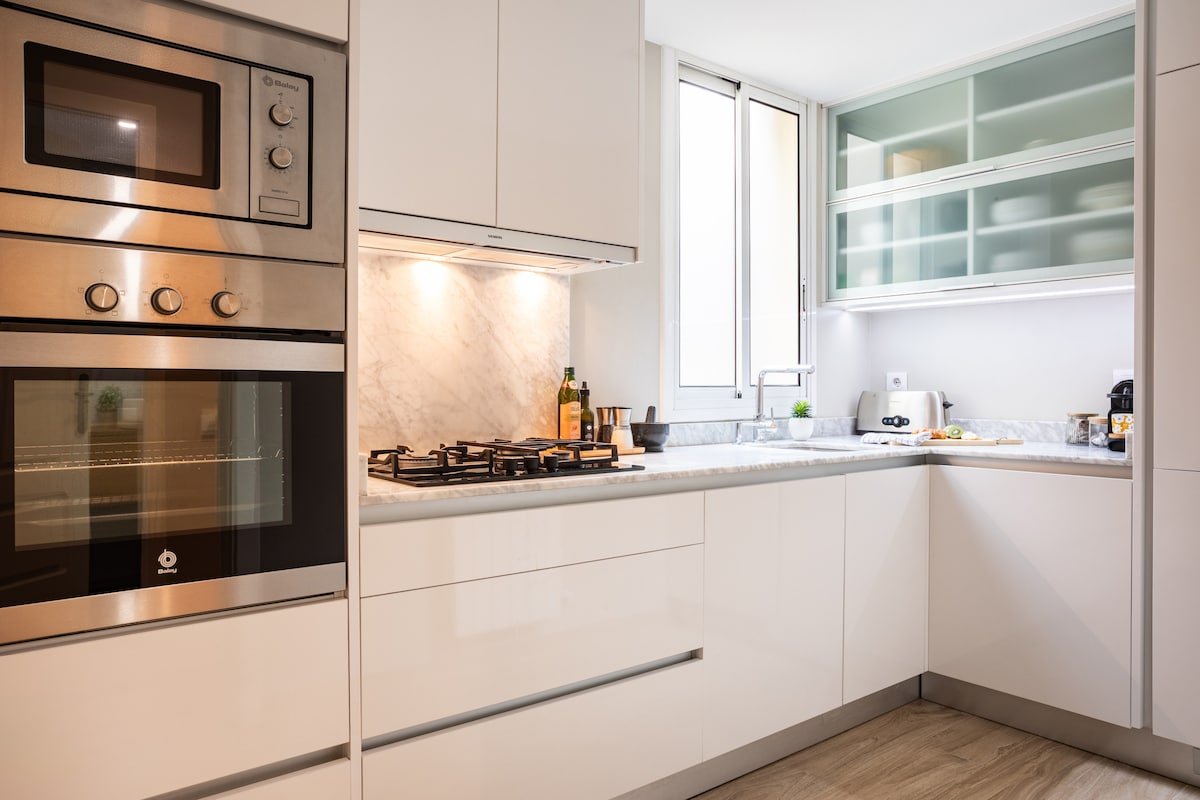 Centric Duplex w/ Private Terrace 3BD/AC/1Go WiFi gallery image 4