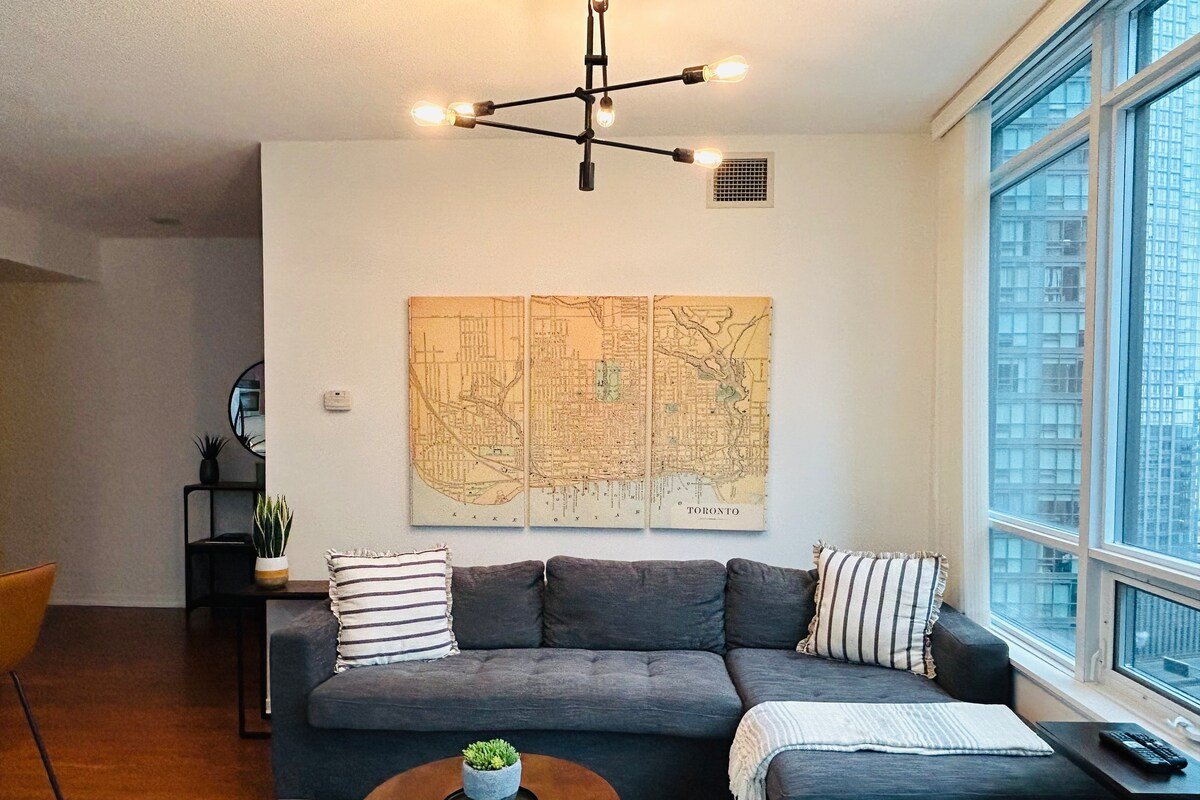 Central & Clean 2 Bedroom Apt gallery image 3