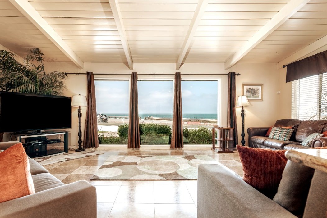 VILLA MAR VISTA-Spacious Oceanfront Home with Pool gallery image 5