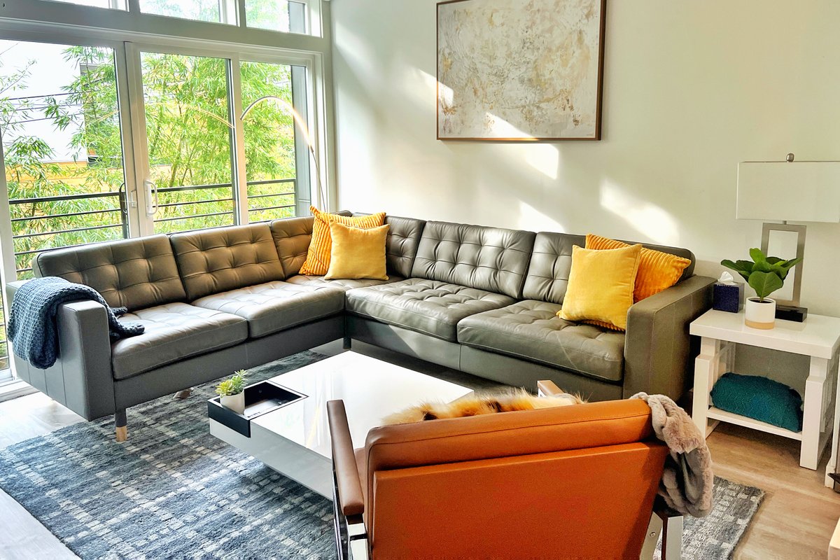 Near CapHill Modern 4b2b Townhouse w AC/Rooftop