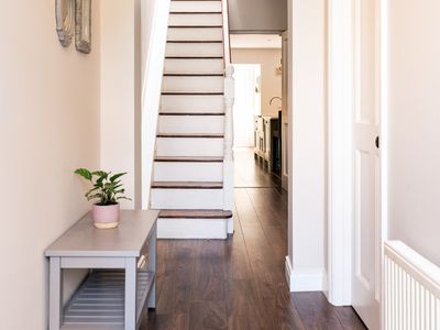 Spacious 3 bed home 10 mins walk from City Centre